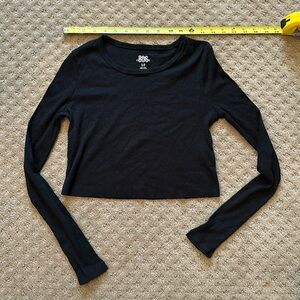 BDG URBAM Outfitters black long sleeve